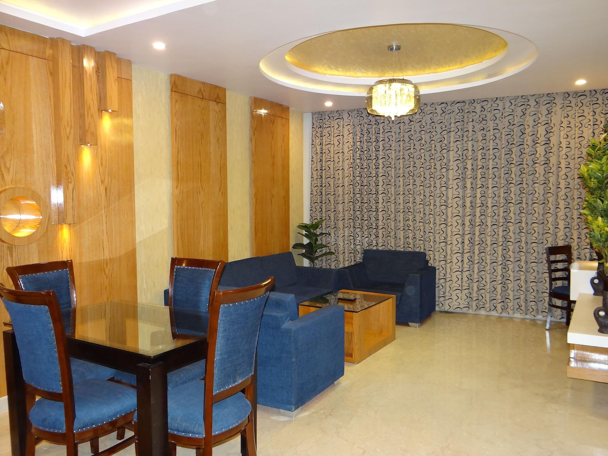 Hotel Tridev Varanasi Exterior photo